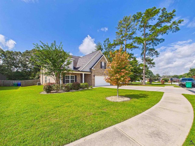 212 Oakley Court, Bonaire, GA 31005
