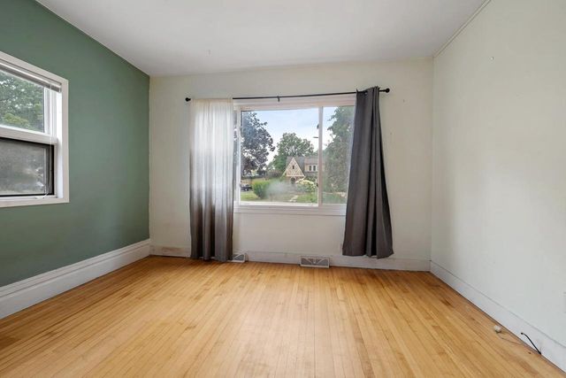 1240 S JACKSON STREET, Green Bay, WI 54301