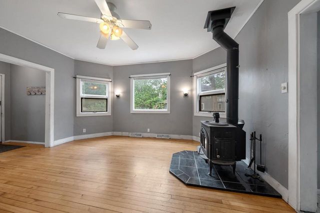 1240 S JACKSON STREET, Green Bay, WI 54301