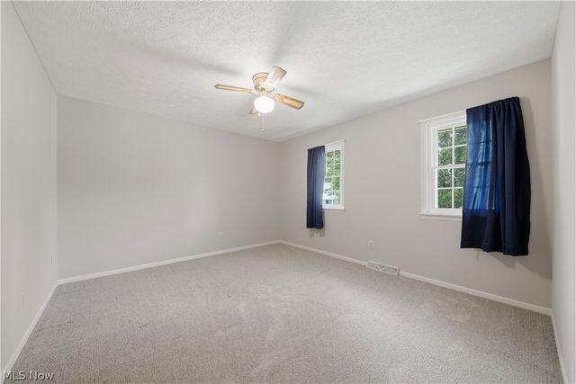 5336 Wood Trail Avenue NE, Canton, OH 44705
