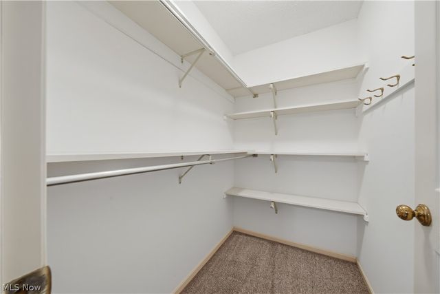 5336 Wood Trail Avenue NE, Canton, OH 44705