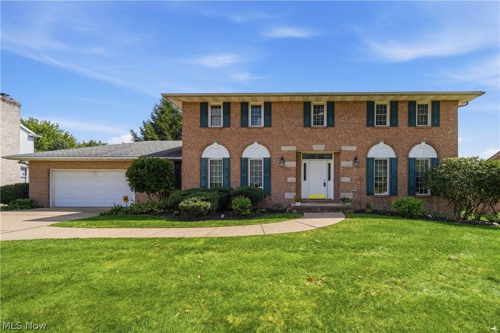 5336 Wood Trail Avenue NE, Canton, OH 44705