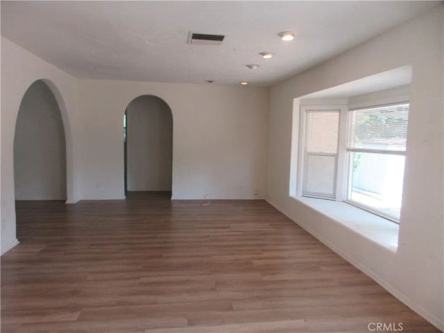 6446 Mclennan, Van Nuys, CA 91406