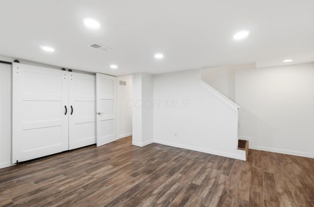 6893 Vally Down Road, Dublin, OH 43017