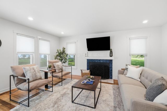 6893 Vally Down Road, Dublin, OH 43017
