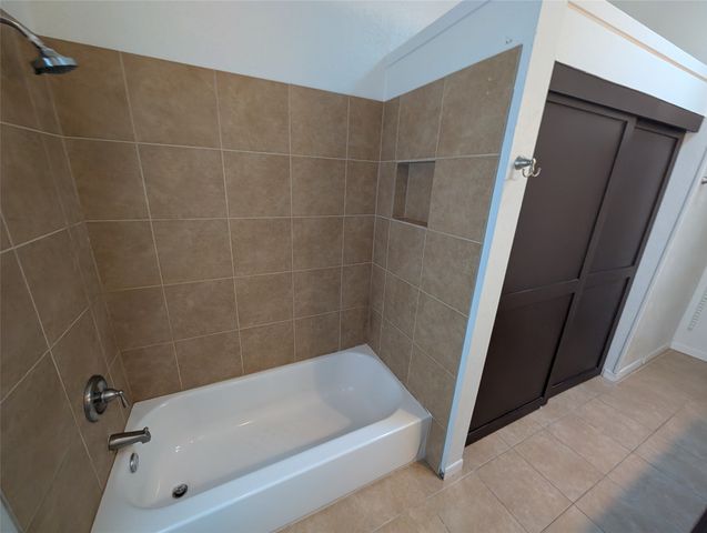 17490 Meandering Way 1005, Dallas, TX 75252