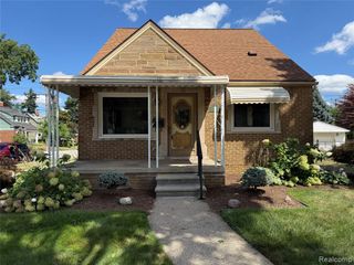 1407 Nowlin Street, Dearborn, MI 48124