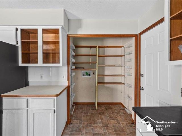 1257 Rutledge Drive, Temperance, MI 48182