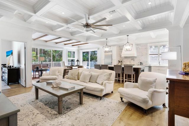 5226 SE Inkwood Way, Hobe Sound, FL 33455