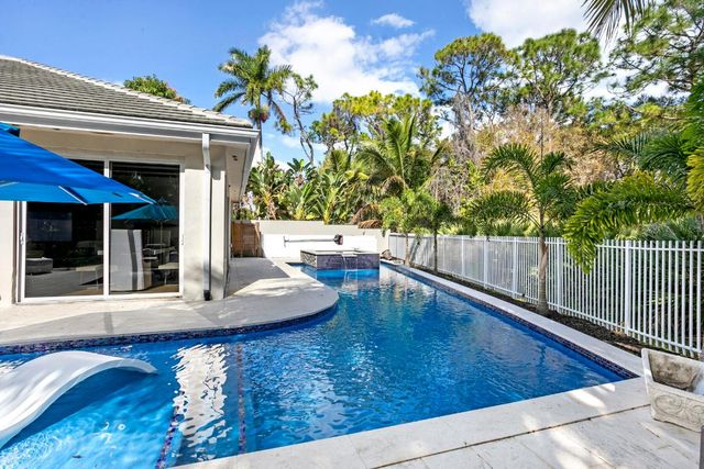 5226 SE Inkwood Way, Hobe Sound, FL 33455