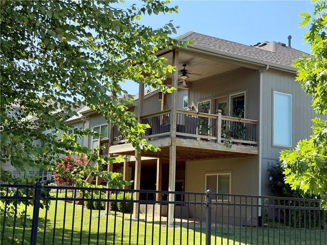 20501 W 112th Terrace, Olathe, KS 66061