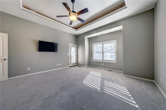 20501 W 112th Terrace, Olathe, KS 66061