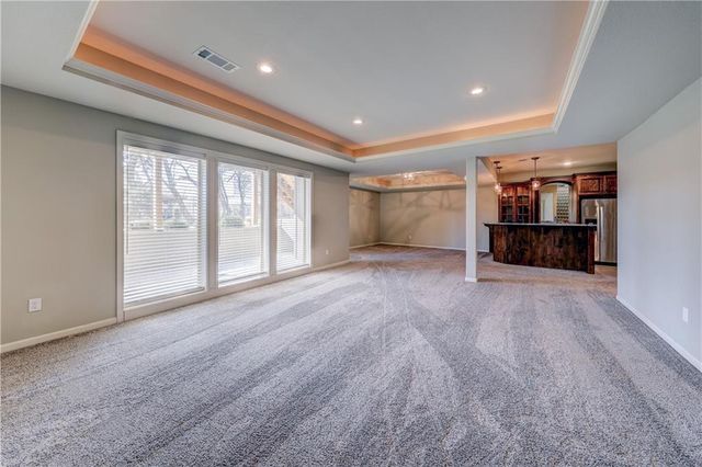 20501 W 112th Terrace, Olathe, KS 66061