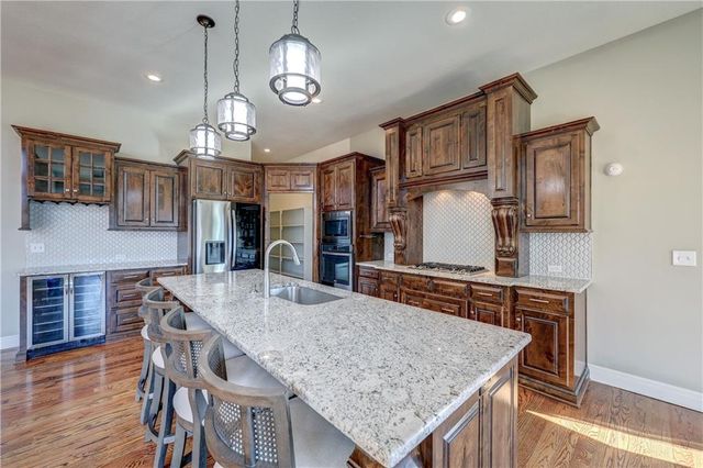 20501 W 112th Terrace, Olathe, KS 66061