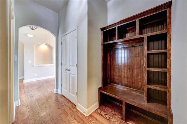 20501 W 112th Terrace, Olathe, KS 66061