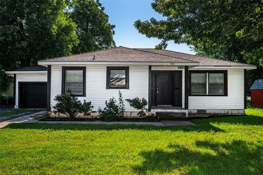 406 SW 4th Street, Tuttle, OK 73089