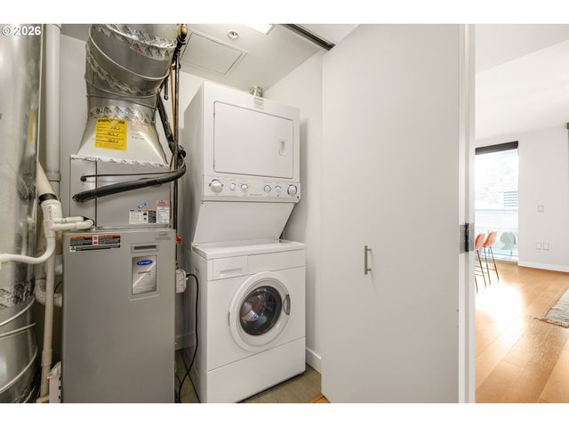 28 Se 28TH Ave 304, Portland, OR 97214