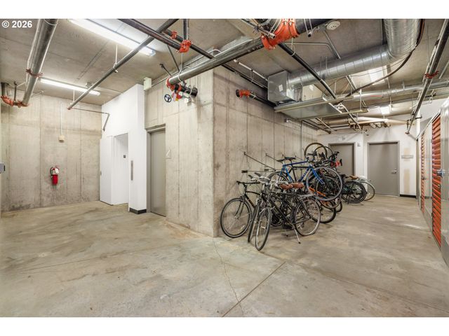 28 Se 28TH Ave 304, Portland, OR 97214