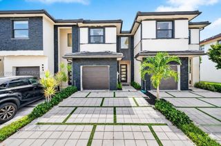 15841 NW 91st Ct, Miami Lakes, FL 33018