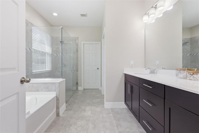 2337 OXMOOR DRIVE, Deland, FL 32724