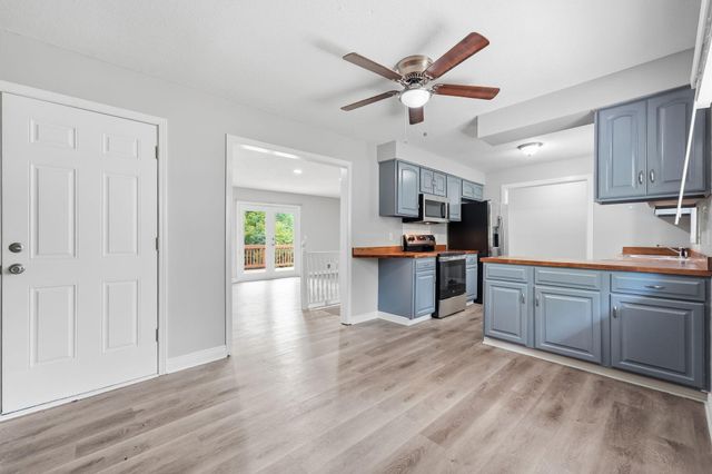 409 Harold Drive, Burnsville, MN 55337