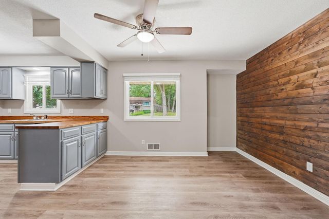 409 Harold Drive, Burnsville, MN 55337