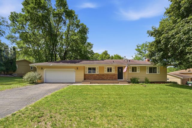 409 Harold Drive, Burnsville, MN 55337