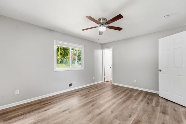 409 Harold Drive, Burnsville, MN 55337