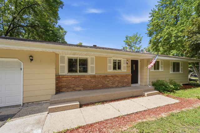 409 Harold Drive, Burnsville, MN 55337