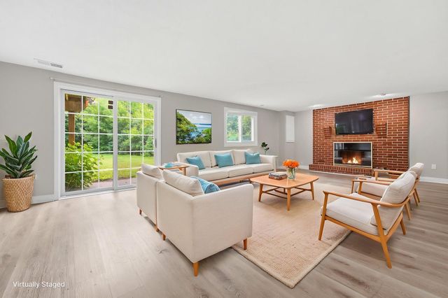 409 Harold Drive, Burnsville, MN 55337