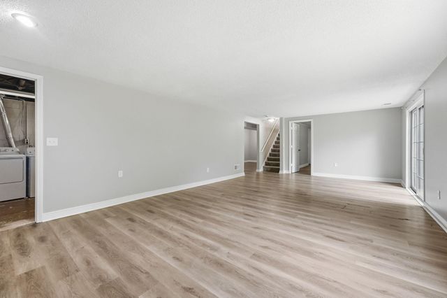 409 Harold Drive, Burnsville, MN 55337