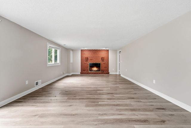 409 Harold Drive, Burnsville, MN 55337