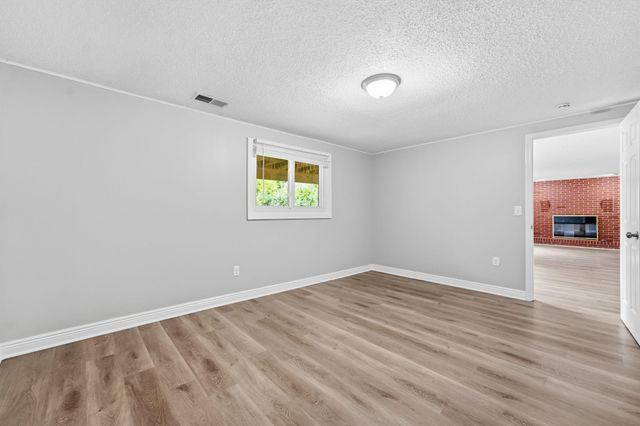 409 Harold Drive, Burnsville, MN 55337