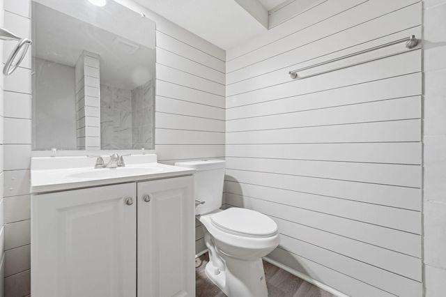 409 Harold Drive, Burnsville, MN 55337