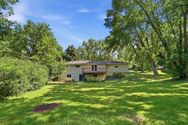 409 Harold Drive, Burnsville, MN 55337