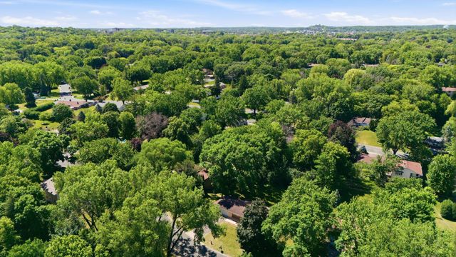 409 Harold Drive, Burnsville, MN 55337