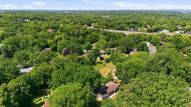 409 Harold Drive, Burnsville, MN 55337