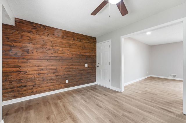 409 Harold Drive, Burnsville, MN 55337