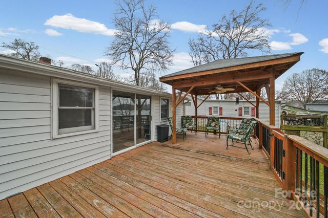 4327 Son Lawing Drive, Claremont, NC 28610