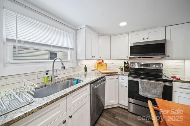 4327 Son Lawing Drive, Claremont, NC 28610