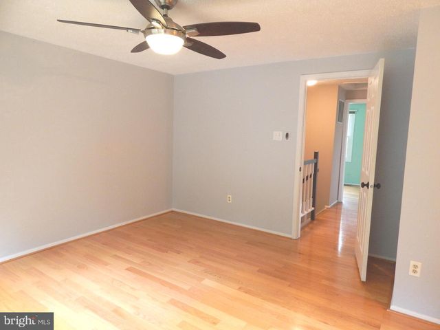 5393 HARBOR COURT DR, Alexandria, VA 22315