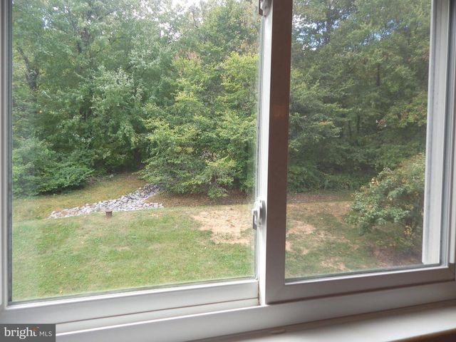 5393 HARBOR COURT DR, Alexandria, VA 22315