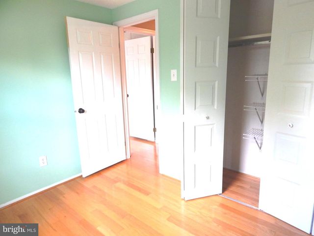 5393 HARBOR COURT DR, Alexandria, VA 22315