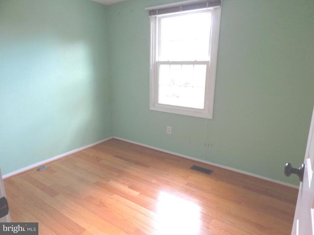 5393 HARBOR COURT DR, Alexandria, VA 22315