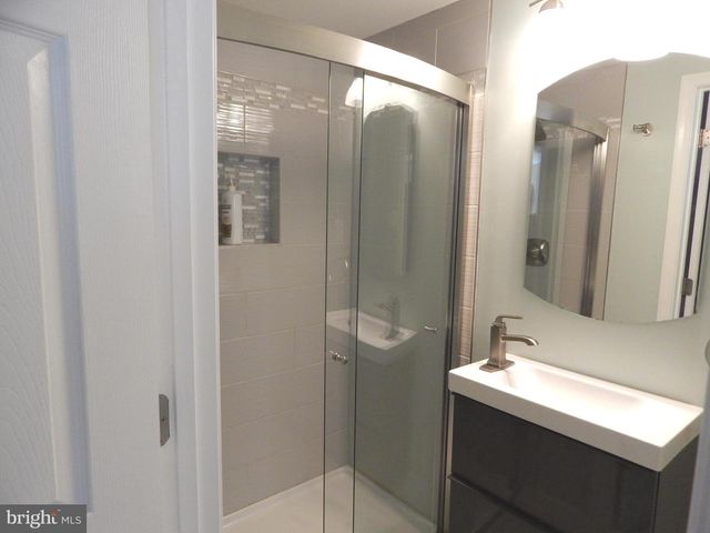 5393 HARBOR COURT DR, Alexandria, VA 22315