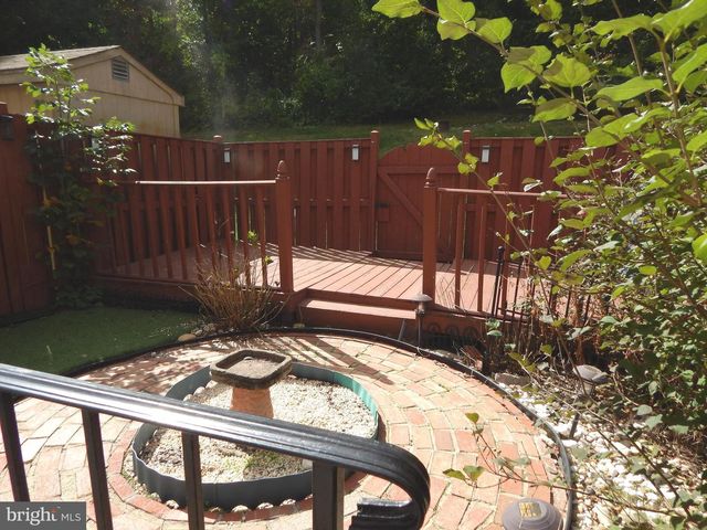 5393 HARBOR COURT DR, Alexandria, VA 22315