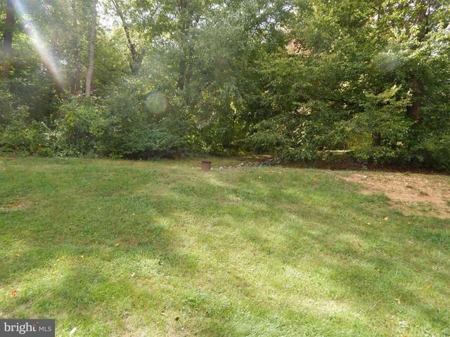 5393 HARBOR COURT DR, Alexandria, VA 22315