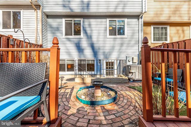 5393 HARBOR COURT DR, Alexandria, VA 22315