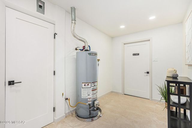 506 N Banff Avenue, Tucson, AZ 85748