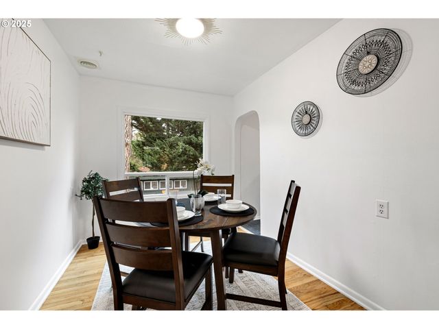 3569 WILLAMETTE St, Eugene, OR 97405